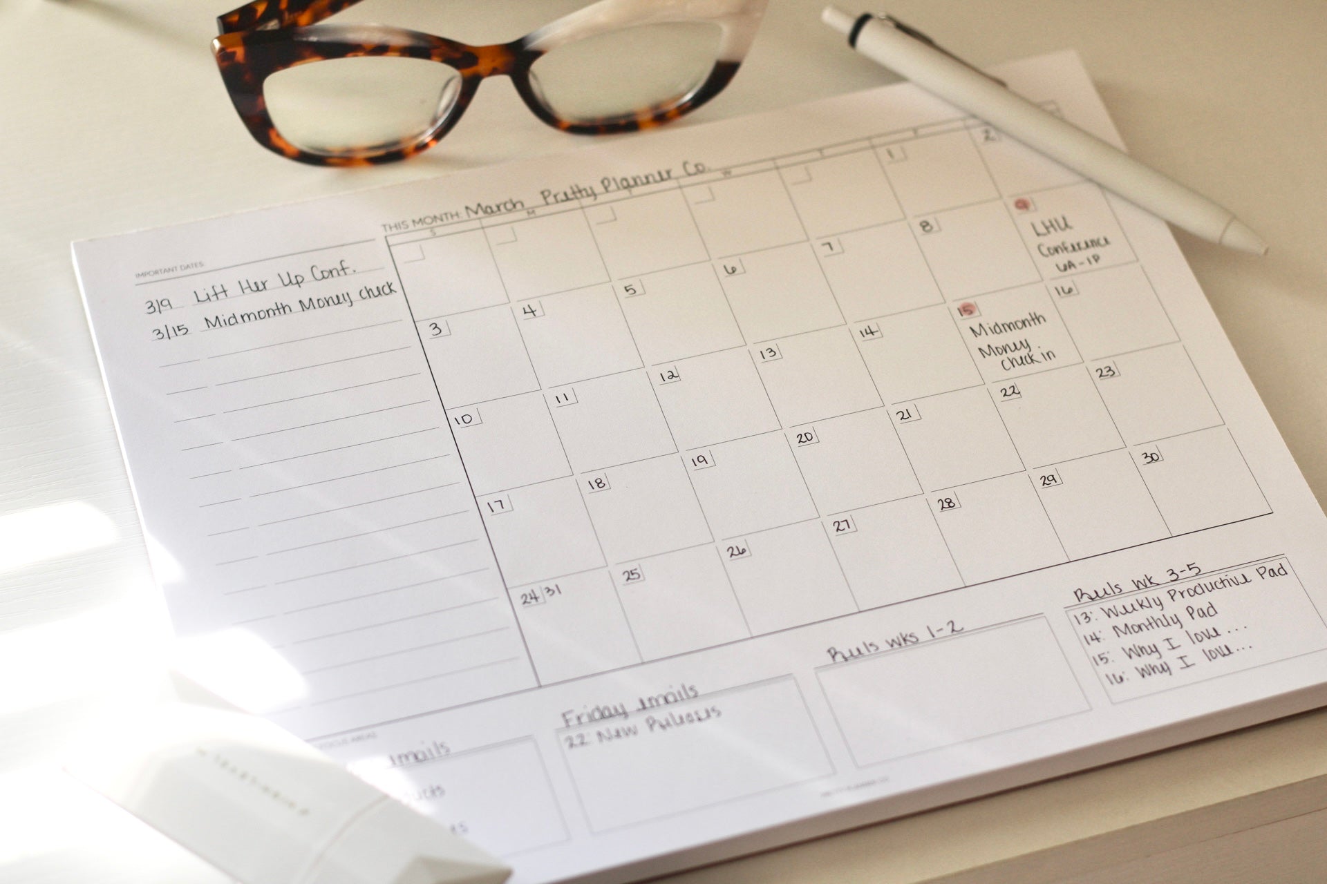 Pretty Focused Monthly Desk Pad